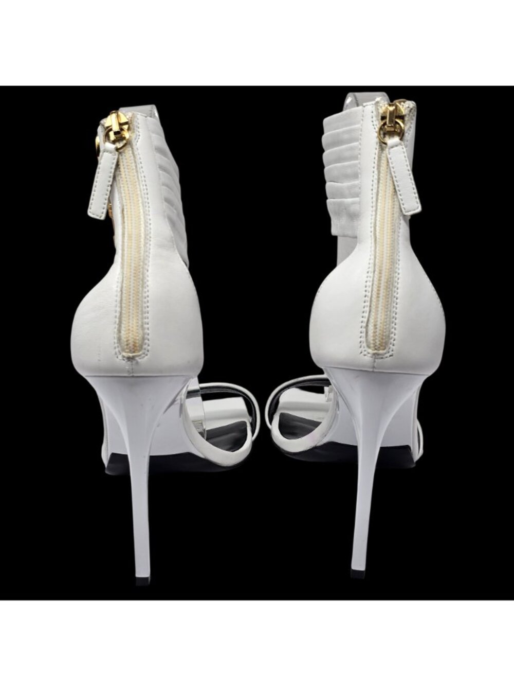 Versace White Leather High Heels With Gold Medusa Charm Details - Size 37.5 - Picture 5 of 12